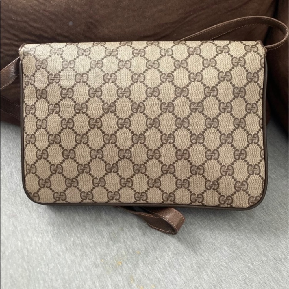 ⛔️SOLD⛔️Gucci Crossbody bag - Picture 2 of 10